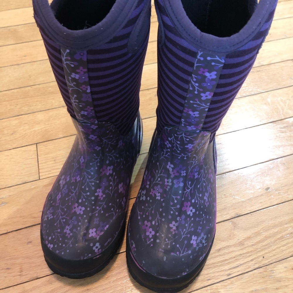 BOGS Winter Boots - youth size 13